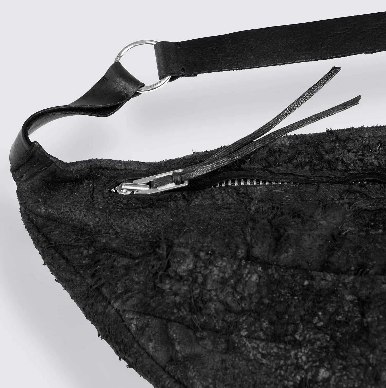 Sheep Reversed Leather Fanny Pack || 26G